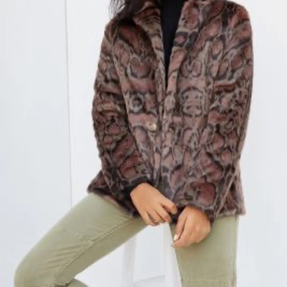 ANTHROPOLOGIE Unreal Fur Leopard Print Blazer - Picture 2 of 5